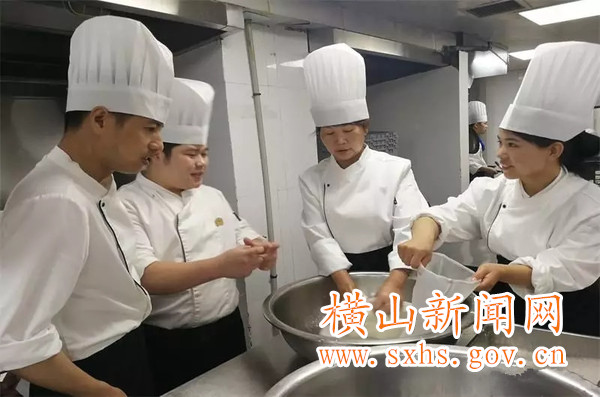 1527814646148631.jpg 640.webp (3)_